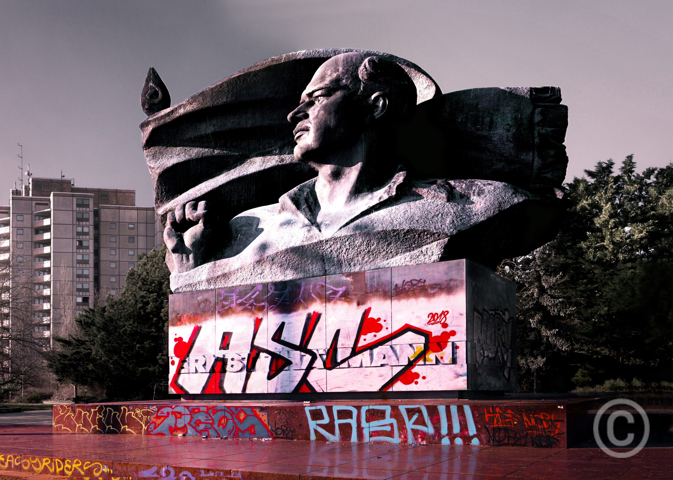 The Ernst Thälmann Monument, Berlin 1981-1986 - Sculptor Lew Jefimowitsch Kerbel © Prosper Jerominus 2018