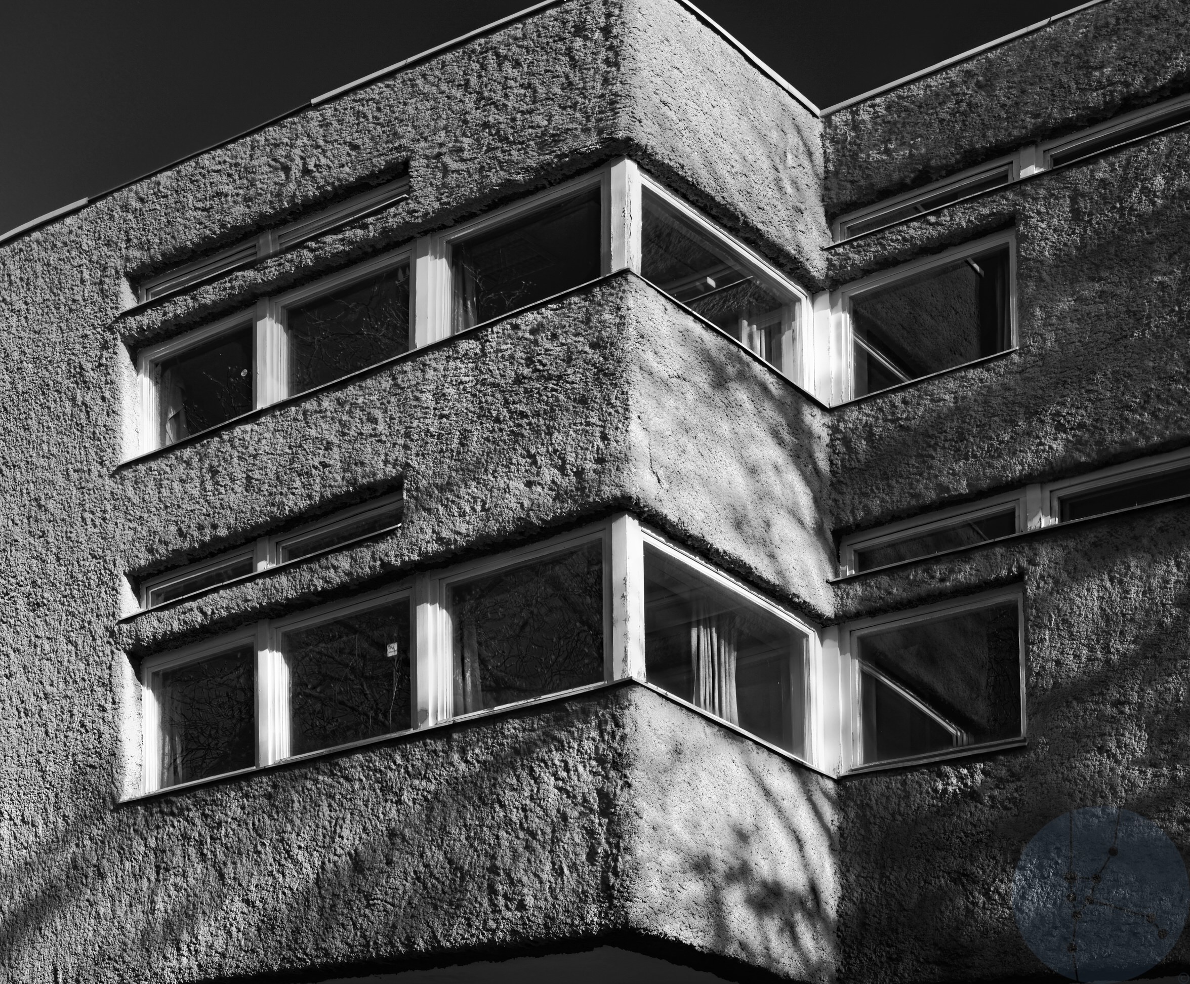Balcony in(-)sanity - Rough concrete transparency #1